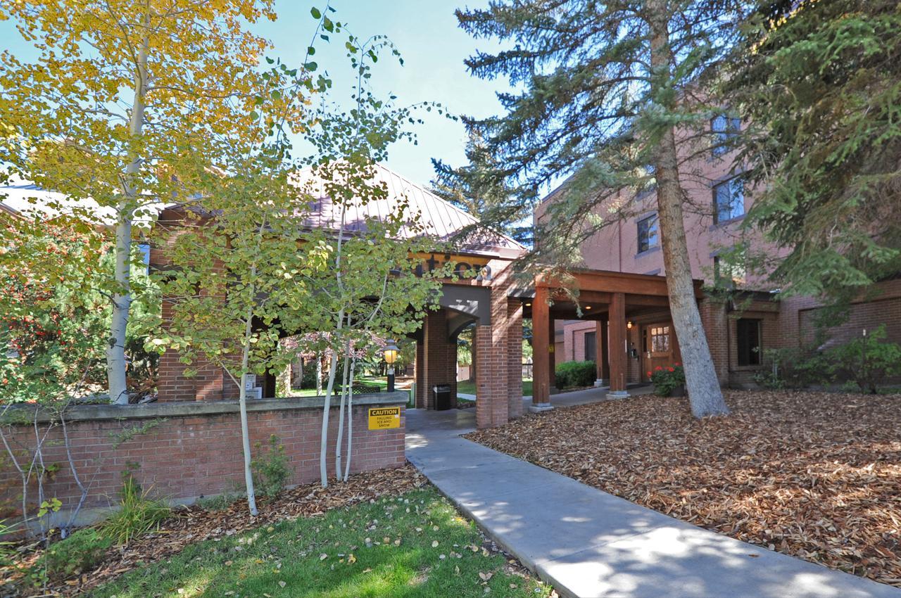 Park Station Condominmium Hotel Park Stadt Exterior foto