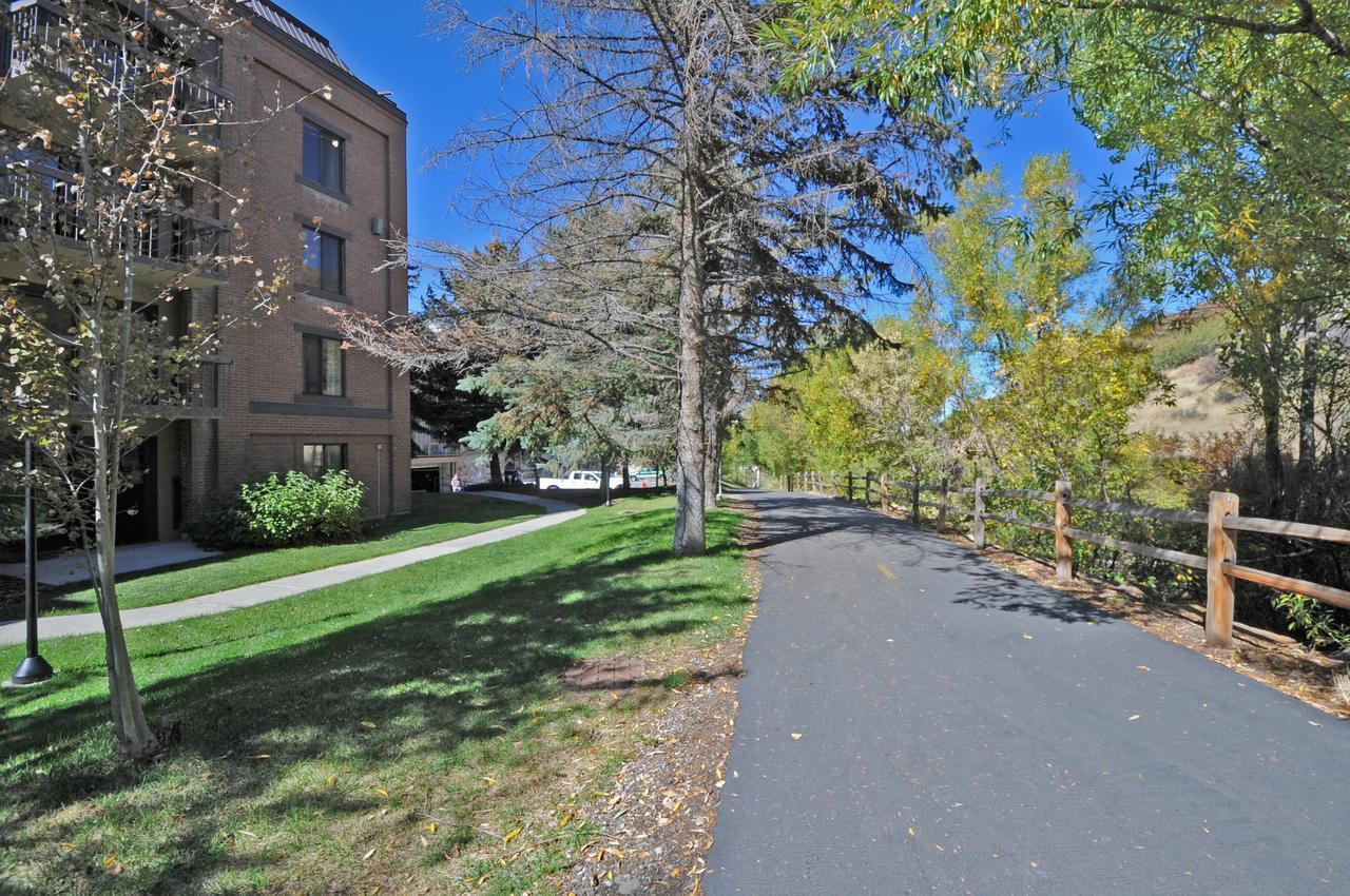 Park Station Condominmium Hotel Park Stadt Exterior foto